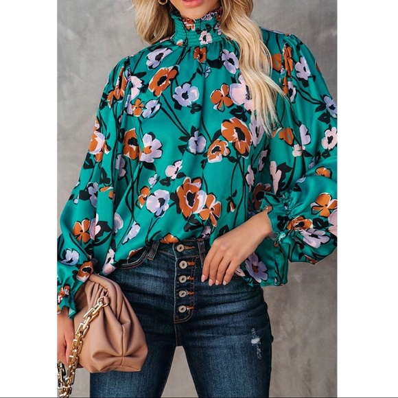 Green Floral Smocked Mock Neck Long Sleeve Blouse - Picture 5 of 6